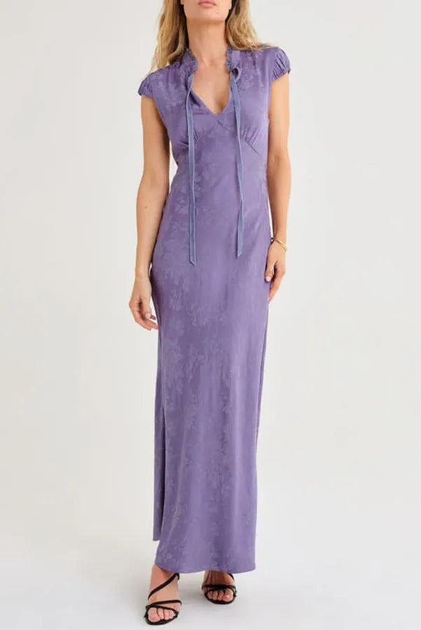 Vestido largo de manga corta con cuello de lazo de terciopelo con volantes y estampado floral